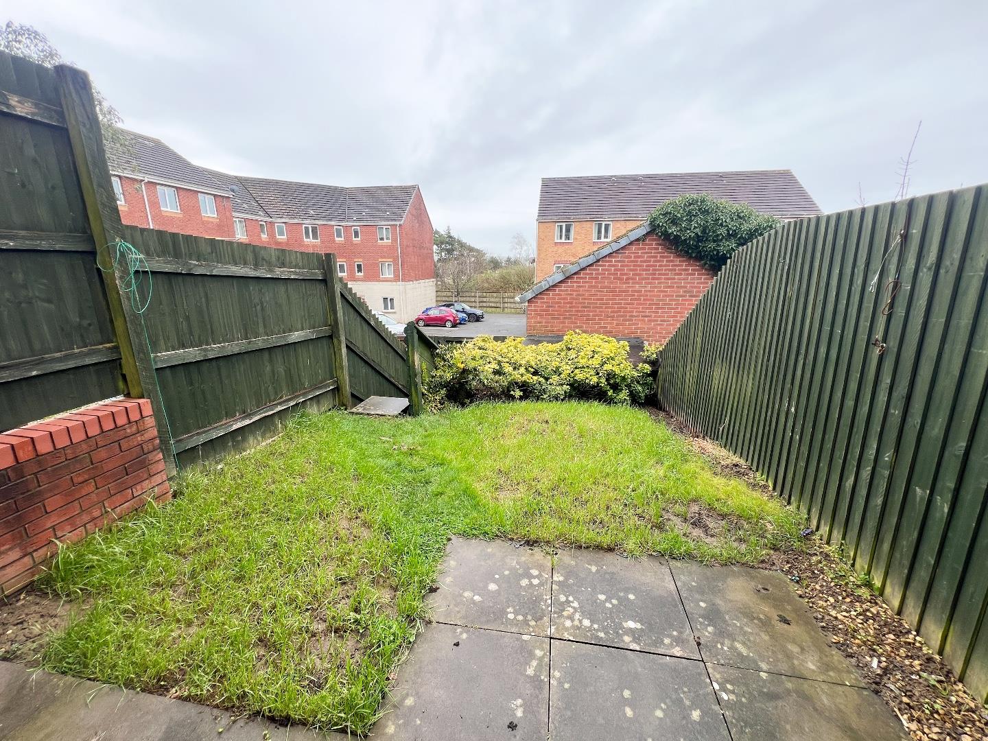 Longacres, Bridgend County Borough, CF31 2DE